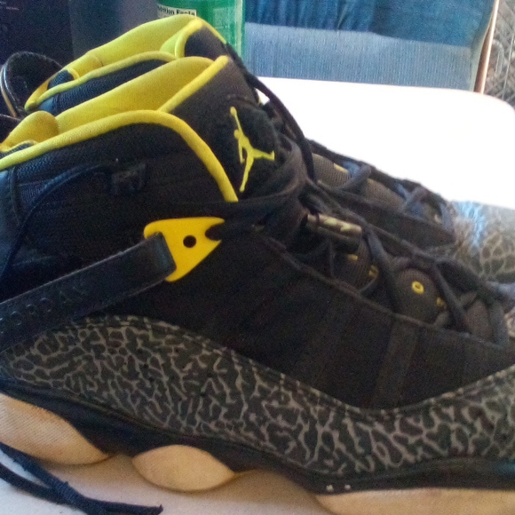 Nike Air Jordans - Picture 4 of 6